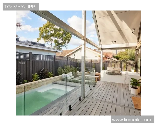 现代度假风格的室外泳池设计与打造技巧全解析